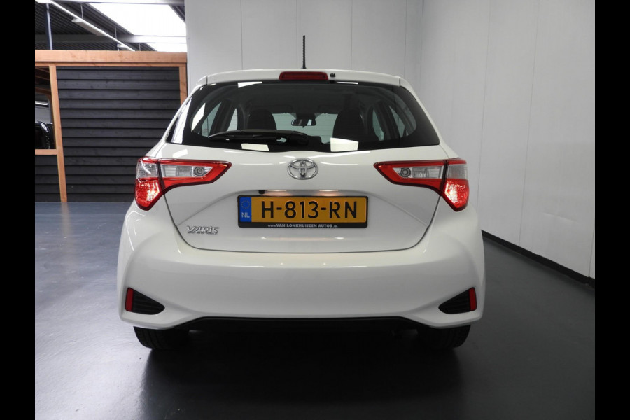 Toyota Yaris 1.0 VVT-i Connect NAVI-APP/CAMERA/AIRCO/15"LMV!