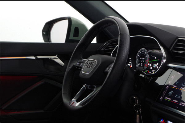 Audi Q3 Sportback 45 TFSI e S Edition > Full S line/245pk/Pano.schuif/Memory/Black pakket/Dew Silver...