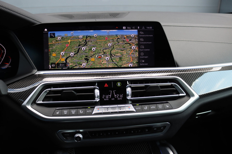 BMW X6 xDrive40i High Executive M Sport Aut8 | ACC | Carbon | Panoramadak | Memory | Surround Camera | Iconic Glow | Laser | HUD | Merino Leder | Trekhaak | Verwarmd Stuurwiel |