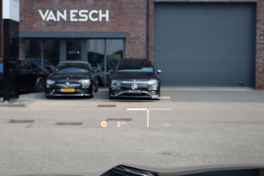 BMW X6 xDrive40i High Executive M Sport Aut8 | ACC | Carbon | Panoramadak | Memory | Surround Camera | Iconic Glow | Laser | HUD | Merino Leder | Trekhaak | Verwarmd Stuurwiel |