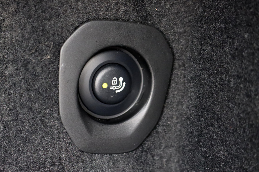 BMW X6 xDrive40i High Executive M Sport Aut8 | ACC | Carbon | Panoramadak | Memory | Surround Camera | Iconic Glow | Laser | HUD | Merino Leder | Trekhaak | Verwarmd Stuurwiel |