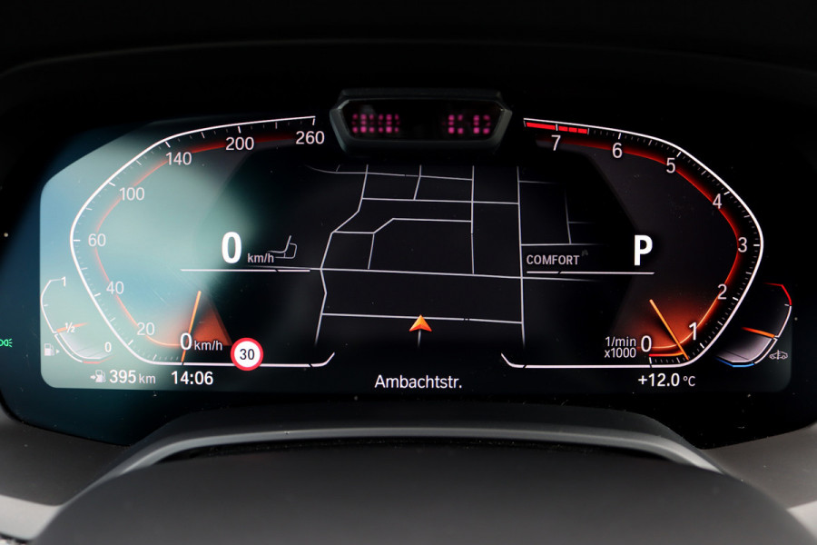 BMW X6 xDrive40i High Executive M Sport Aut8 | ACC | Carbon | Panoramadak | Memory | Surround Camera | Iconic Glow | Laser | HUD | Merino Leder | Trekhaak | Verwarmd Stuurwiel |