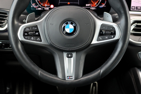 BMW X6 xDrive40i High Executive M Sport Aut8 | ACC | Carbon | Panoramadak | Memory | Surround Camera | Iconic Glow | Laser | HUD | Merino Leder | Trekhaak | Verwarmd Stuurwiel |