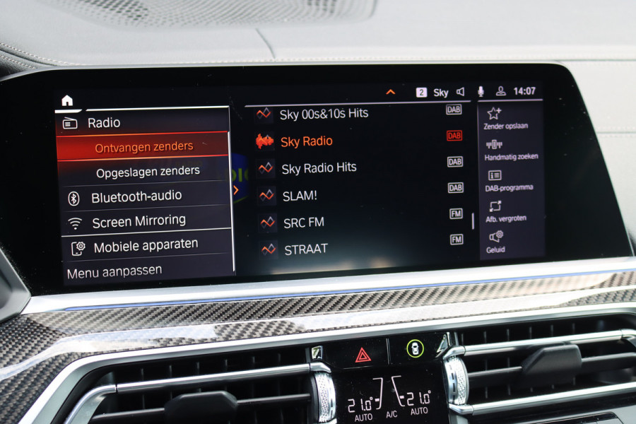 BMW X6 xDrive40i High Executive M Sport Aut8 | ACC | Carbon | Panoramadak | Memory | Surround Camera | Iconic Glow | Laser | HUD | Merino Leder | Trekhaak | Verwarmd Stuurwiel |