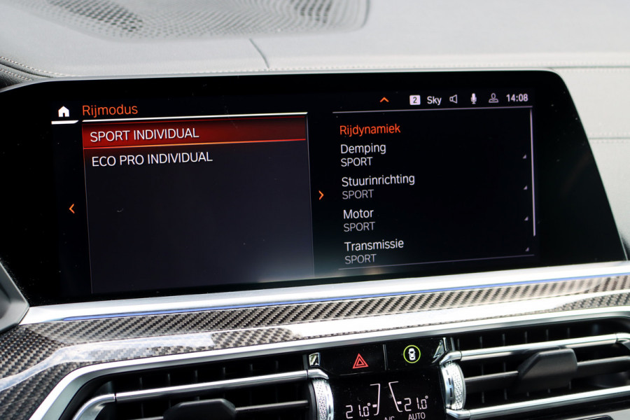 BMW X6 xDrive40i High Executive M Sport Aut8 | ACC | Carbon | Panoramadak | Memory | Surround Camera | Iconic Glow | Laser | HUD | Merino Leder | Trekhaak | Verwarmd Stuurwiel |