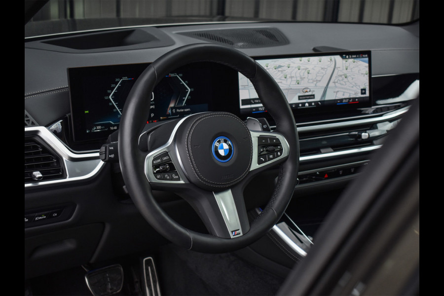 BMW X5 xDrive50e M-SPORT PRO | PANORAMADAK | SKYLOUNGE | COMFORT STOELEN | 360 CAMERA | HEAD UP | ELEKTR. TREKHAAK | AMBIENT VERLICHTIN