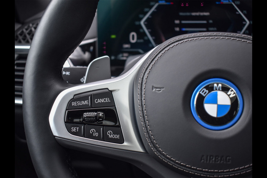 BMW X5 xDrive50e M-SPORT PRO | PANORAMADAK | SKYLOUNGE | COMFORT STOELEN | 360 CAMERA | HEAD UP | ELEKTR. TREKHAAK | AMBIENT VERLICHTIN