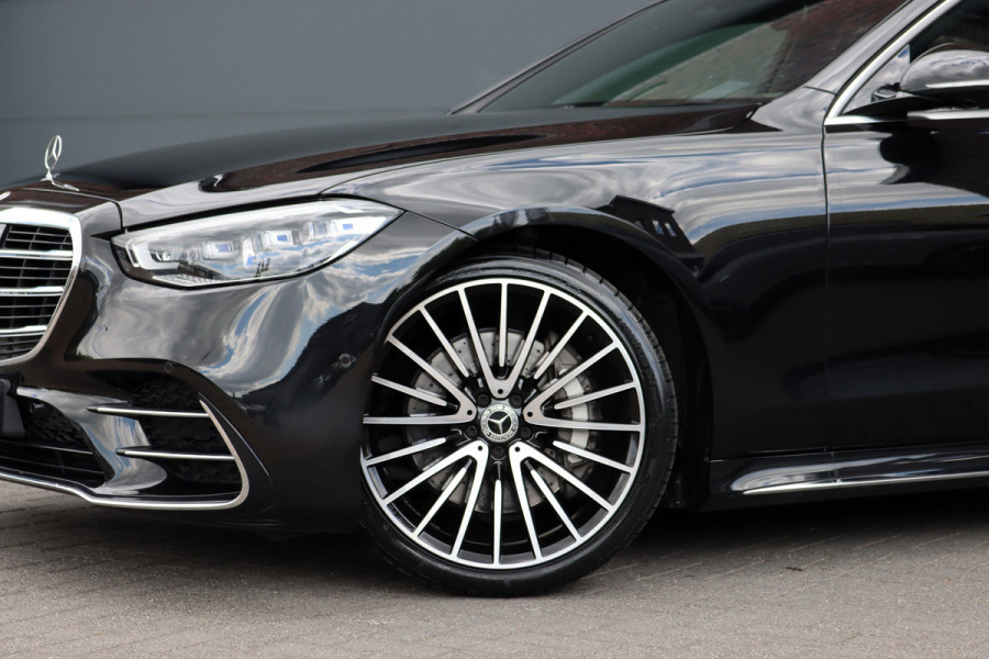 Mercedes-Benz S-Klasse 450d 4MATIC Lang AMG Line Aut9 | Airmatic | Chauffeurspakket | Achterasbesturing | Augmented HUD | Distronic+ | Burmester | Exclusief Nappa Leder | 3D-Display | Vlakkenverwarming | Zonweringspakket |