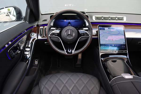 Mercedes-Benz S-Klasse 450d 4MATIC Lang AMG Line Aut9 | Airmatic | Chauffeurspakket | Achterasbesturing | Augmented HUD | Distronic+ | Burmester | Exclusief Nappa Leder | 3D-Display | Vlakkenverwarming | Zonweringspakket |
