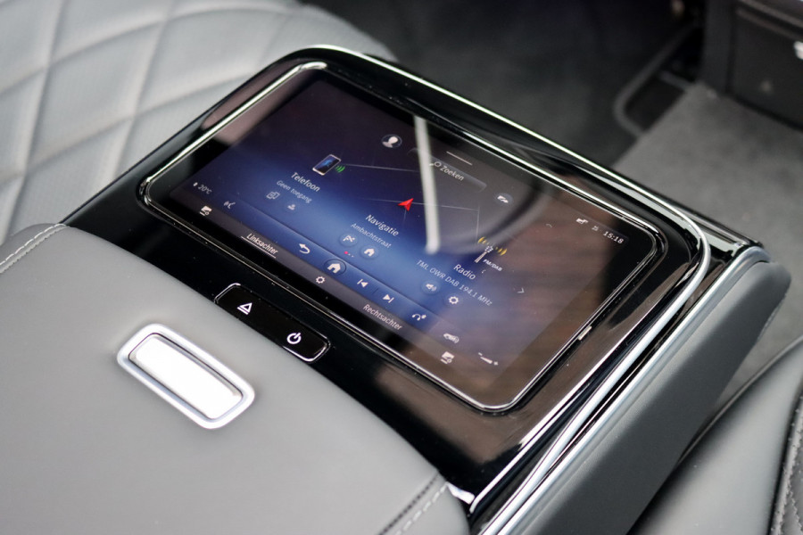Mercedes-Benz S-Klasse 450d 4MATIC Lang AMG Line Aut9 | Airmatic | Chauffeurspakket | Achterasbesturing | Augmented HUD | Distronic+ | Burmester | Exclusief Nappa Leder | 3D-Display | Vlakkenverwarming | Zonweringspakket |