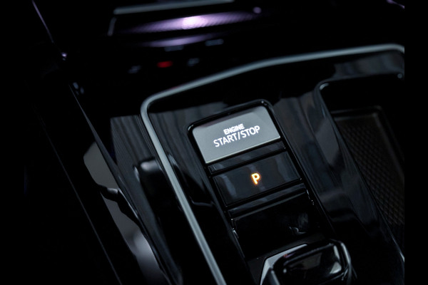 Volkswagen Golf R 8.5 2.0 TSI 4Motion R Facelift|Akrapovic|HUD|Leder|Pano
