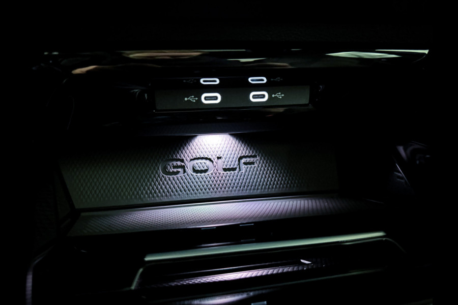 Volkswagen Golf R 8.5 2.0 TSI 4Motion R Facelift|Akrapovic|HUD|Leder|Pano