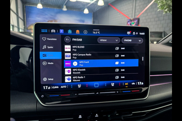 Volkswagen Golf R 8.5 2.0 TSI 4Motion R Facelift|Akrapovic|HUD|Leder|Pano