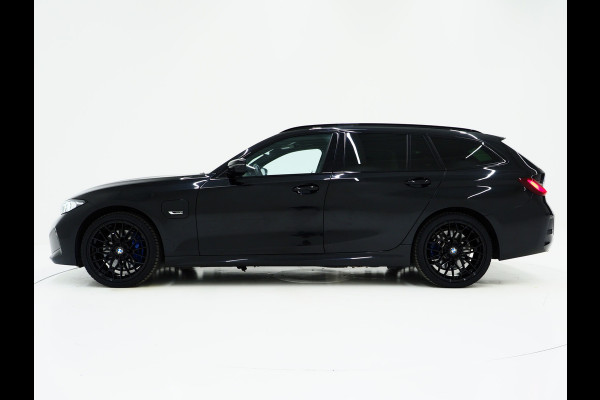 BMW 3 Serie Touring 330e M-Sport LCI | M-Sportstoelen | Panoramadak | Harman/Kardon | Adaptive Cruise | Keyless
