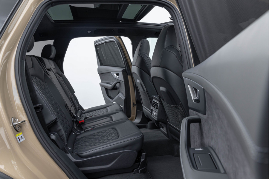 Audi Q7 60 TFSI-e 490pk Quattro Pano Carbon S-stoelen Advanced Onderstel Nachtzicht B&O