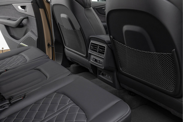 Audi Q7 60 TFSI-e 490pk Quattro Pano Carbon S-stoelen Advanced Onderstel Nachtzicht B&O
