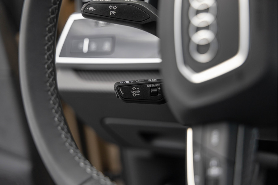 Audi Q7 60 TFSI-e 490pk Quattro Pano Carbon S-stoelen Advanced Onderstel Nachtzicht B&O