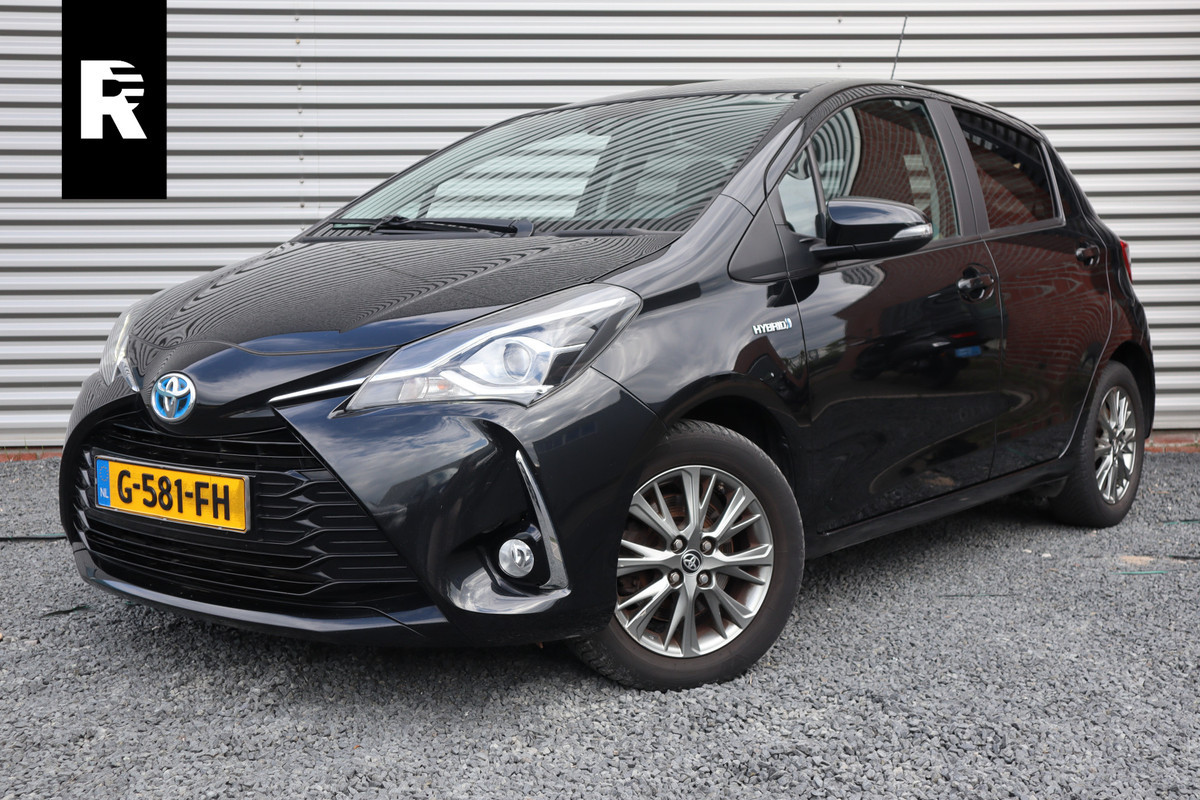 Toyota Yaris 1.5 Hybrid Dynamic Camera / Climate Control / Navigatie / 1e eigenaar Toyota Yaris 1.5 Hybrid Dynamic Camera / Climate Control / Navigatie / 1e eigenaar