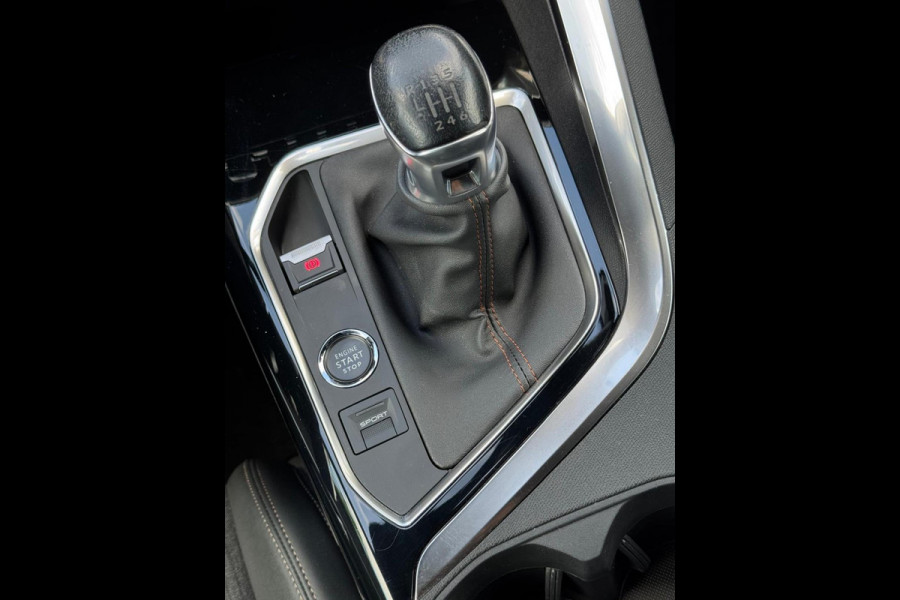 Peugeot 3008 1.2 PureTech GT Line, panoramadak, achteruitrijcamera, 64000 km, Nederlandse auto met nap