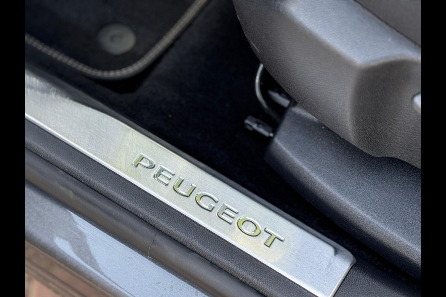 Peugeot 3008 1.2 PureTech GT Line, panoramadak, achteruitrijcamera, 64000 km, Nederlandse auto met nap