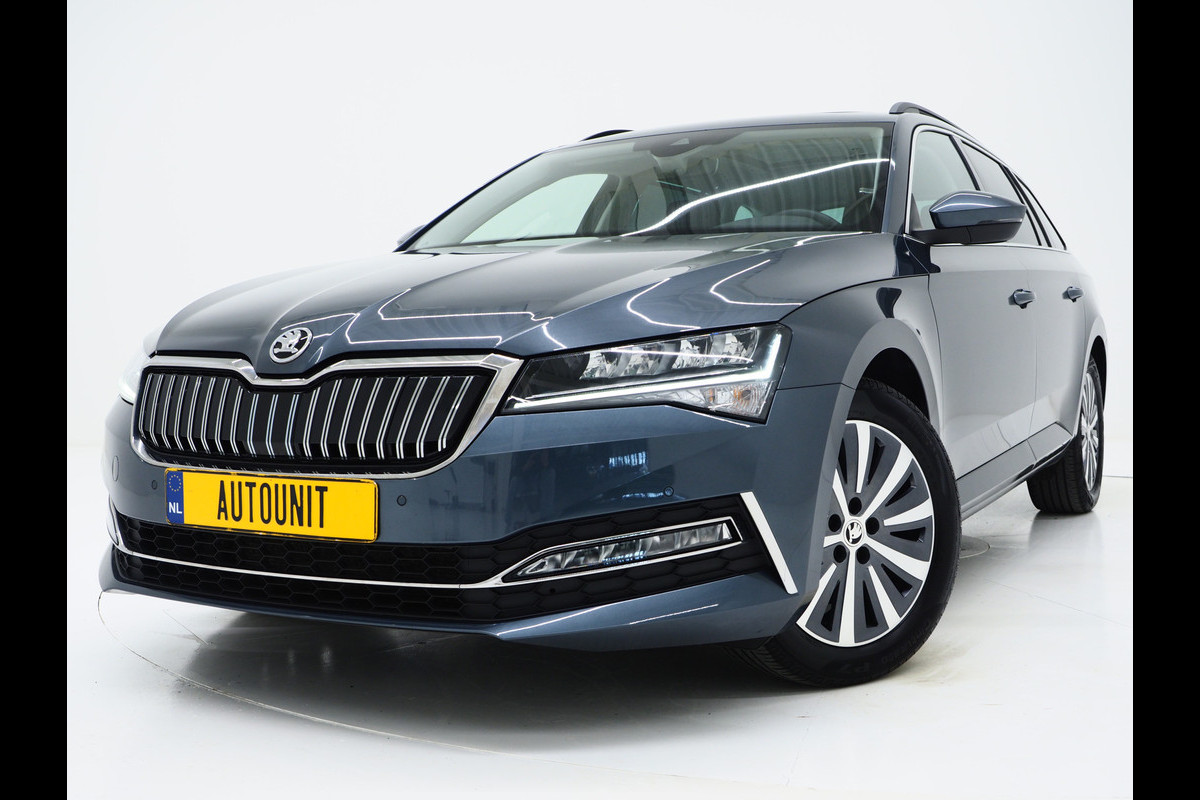 Škoda Superb Combi 1.4 TSI iV 218PK | Panoramadak | Adaptive Cruise | Virtual | Camera | Trekhaak Škoda Superb Combi 1.4 TSI iV 218PK | Panoramadak | Adaptive Cruise | Virtual | Camera | Trekhaak