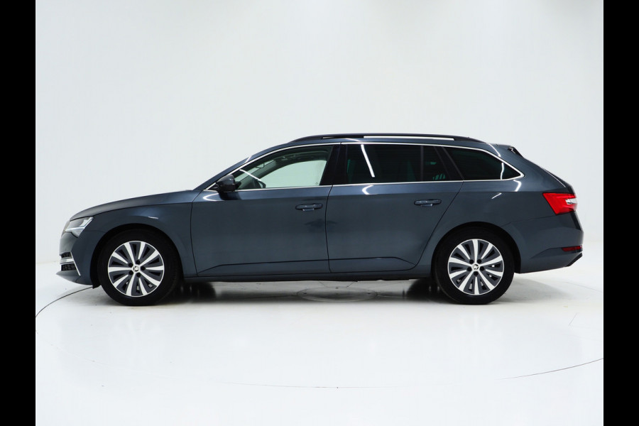 Škoda Superb Combi 1.4 TSI iV 218PK | Panoramadak | Adaptive Cruise | Virtual | Camera | Trekhaak