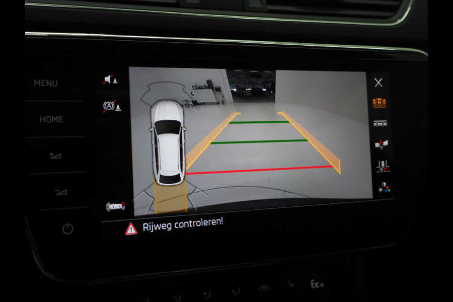 Škoda Superb Combi 1.4 TSI iV 218PK | Panoramadak | Adaptive Cruise | Virtual | Camera | Trekhaak