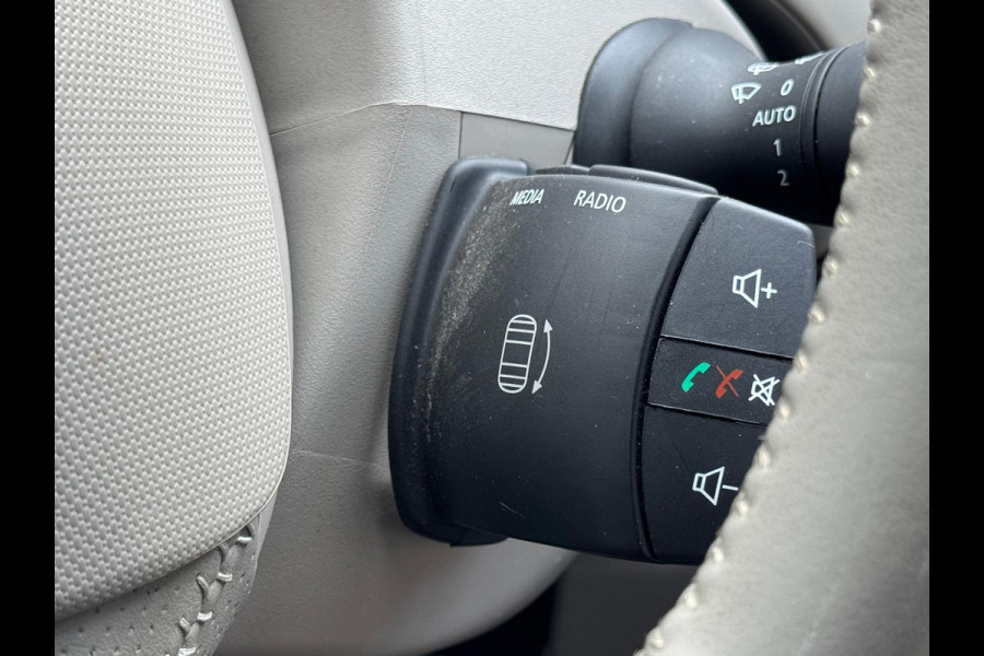 Renault ZOE R90 Bose 41 kWh, koopaccu, achteruitrijcamera,leder, Nederlandse auto met nationale auto pas