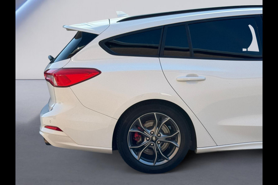 Ford FOCUS Wagon 1.0 EcoBoost ST Line Business 125 pk , eerste eigenaar, winter pakket, Nederlandse auto met nationale auto pas