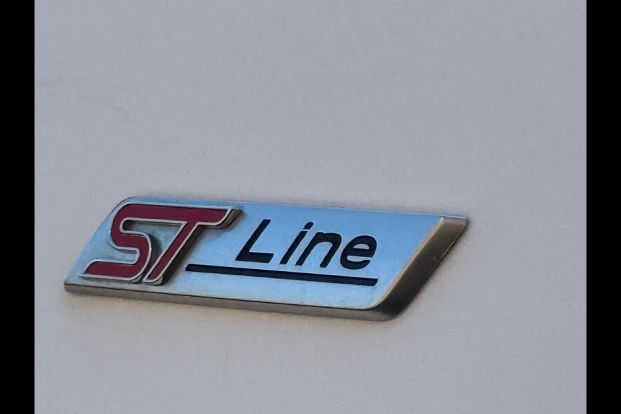 Ford FOCUS Wagon 1.0 EcoBoost ST Line Business 125 pk , eerste eigenaar, winter pakket, Nederlandse auto met nationale auto pas