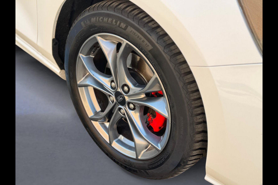 Ford FOCUS Wagon 1.0 EcoBoost ST Line Business 125 pk , eerste eigenaar, winter pakket, Nederlandse auto met nationale auto pas