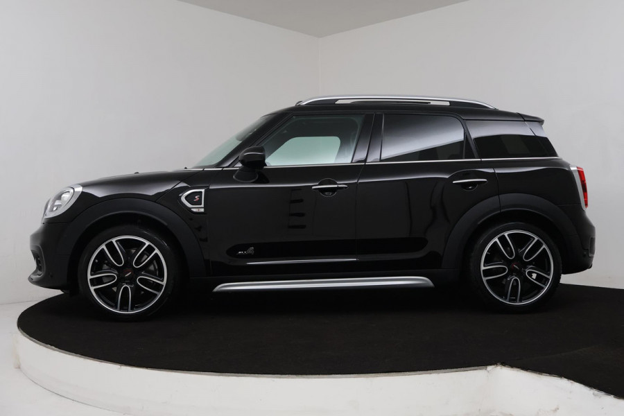 MINI Countryman 2.0 Cooper S ALL4 Chili (PANORAMADAK, CAMERA, NAVIGATIE, PARKEERSENSOREN, STOELVERWARMING, LEER, NL-AUTO)