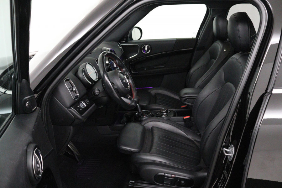 MINI Countryman 2.0 Cooper S ALL4 Chili (PANORAMADAK, CAMERA, NAVIGATIE, PARKEERSENSOREN, STOELVERWARMING, LEER, NL-AUTO)