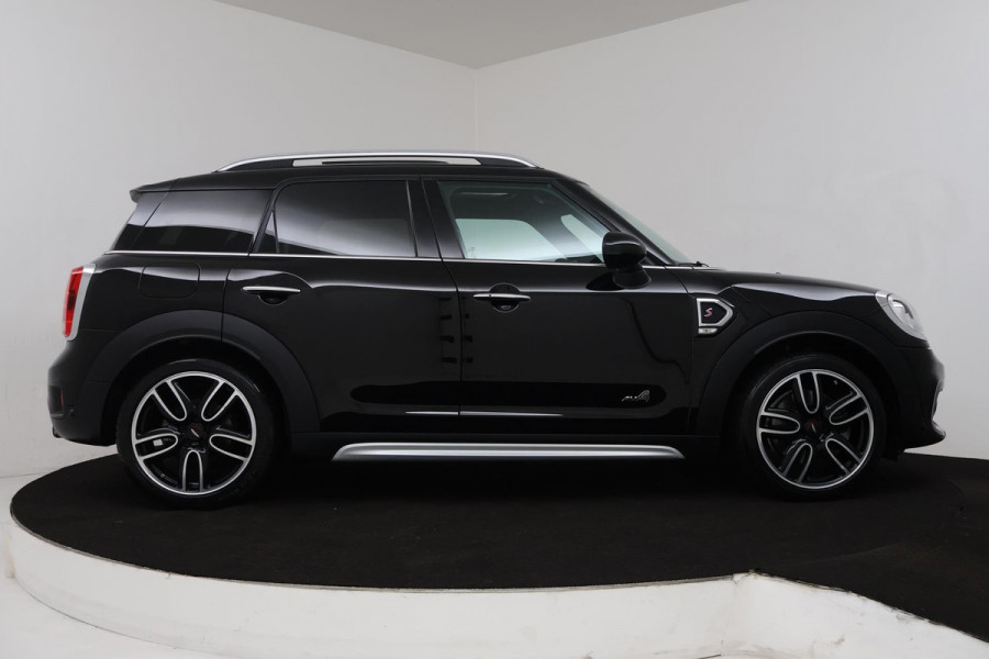 MINI Countryman 2.0 Cooper S ALL4 Chili (PANORAMADAK, CAMERA, NAVIGATIE, PARKEERSENSOREN, STOELVERWARMING, LEER, NL-AUTO)