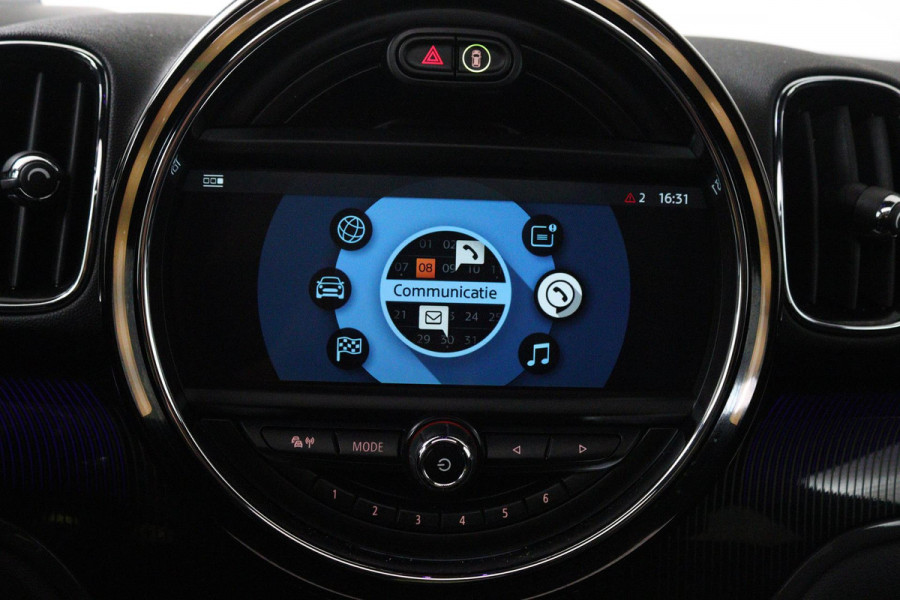 MINI Countryman 2.0 Cooper S ALL4 Chili (PANORAMADAK, CAMERA, NAVIGATIE, PARKEERSENSOREN, STOELVERWARMING, LEER, NL-AUTO)