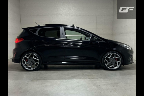 Ford Fiesta 1.5 EcoBoost ST-3 Performance Pano Recaro B&O CarPlay
