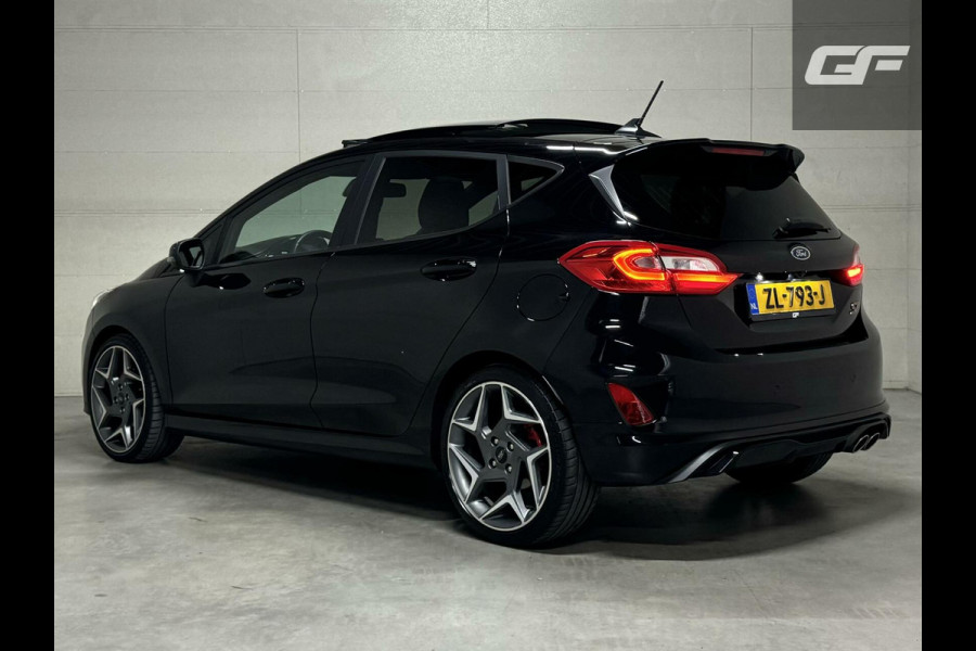Ford Fiesta 1.5 EcoBoost ST-3 Performance Pano Recaro B&O CarPlay