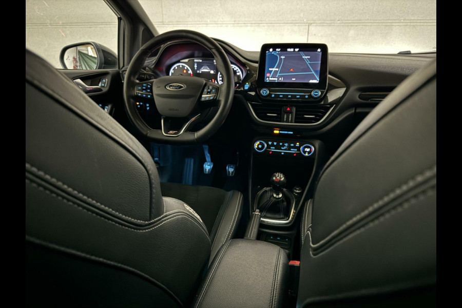 Ford Fiesta 1.5 EcoBoost ST-3 Performance Pano Recaro B&O CarPlay
