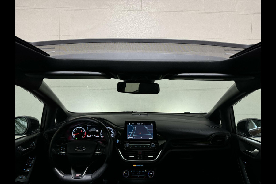 Ford Fiesta 1.5 EcoBoost ST-3 Performance Pano Recaro B&O CarPlay