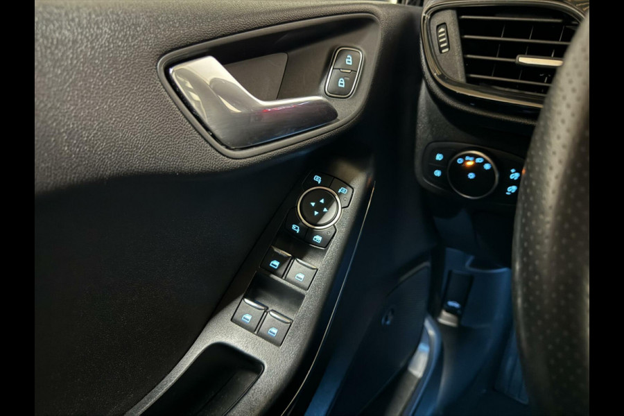 Ford Fiesta 1.5 EcoBoost ST-3 Performance Pano Recaro B&O CarPlay
