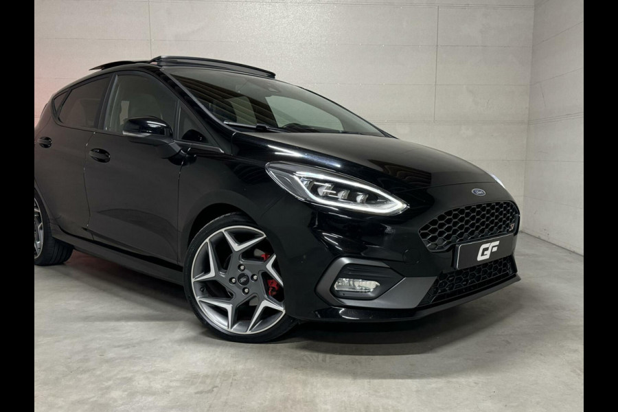 Ford Fiesta 1.5 EcoBoost ST-3 Performance Pano Recaro B&O CarPlay