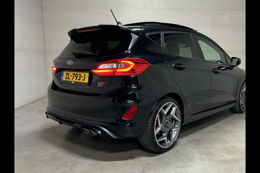 Ford Fiesta 1.5 EcoBoost ST-3 Performance Pano Recaro B&O CarPlay