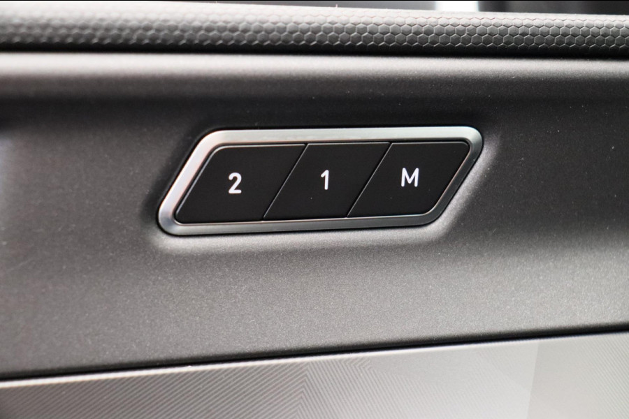 Lynk & Co 01 1.5 261PK Plug-in Hybrid *Fabrieksgarantie*  Pano/dak Apple/Carplay Adaptive/Cruise