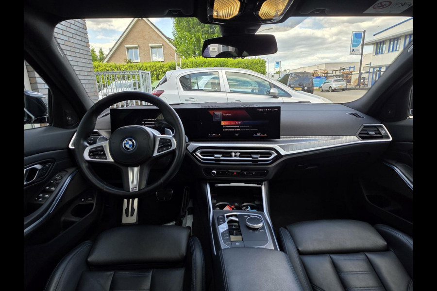 BMW 3 Serie Touring 330e LCI|Msport|HUD|H&K|Mstoelen|PANO|Curved