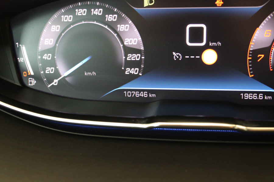 Peugeot 5008 1.2 PureTech Active Pack Business |Navi|Camera|
