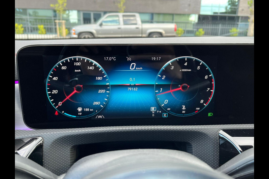 Mercedes-Benz CLA-Klasse 220 AMG pack Premium Plus 190pk NIEUW-STAAT