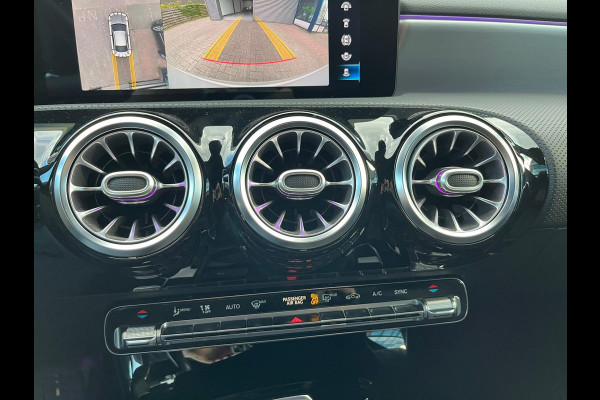Mercedes-Benz CLA-Klasse 220 AMG pack Premium Plus 190pk NIEUW-STAAT