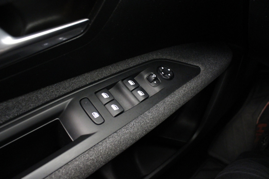 Peugeot 3008 1.2 PureTech Active |Navi|Parkeersensoren|