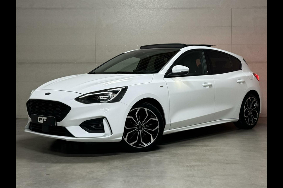 Ford Focus 1.5 EcoBoost ST Line Pano ACC CarPlay Winterpack