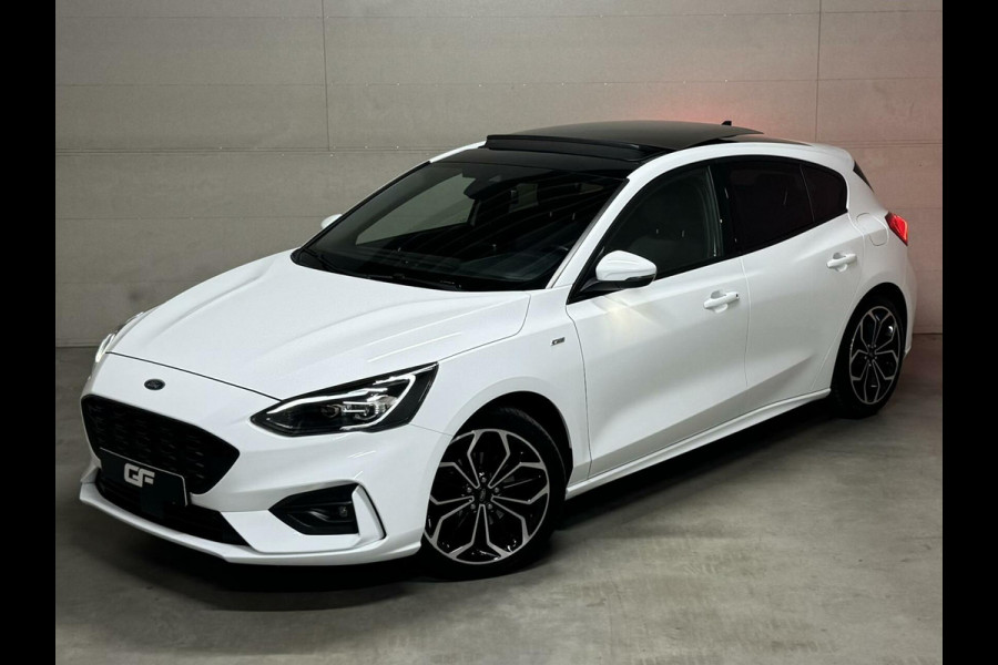 Ford Focus 1.5 EcoBoost ST Line Pano ACC CarPlay Winterpack